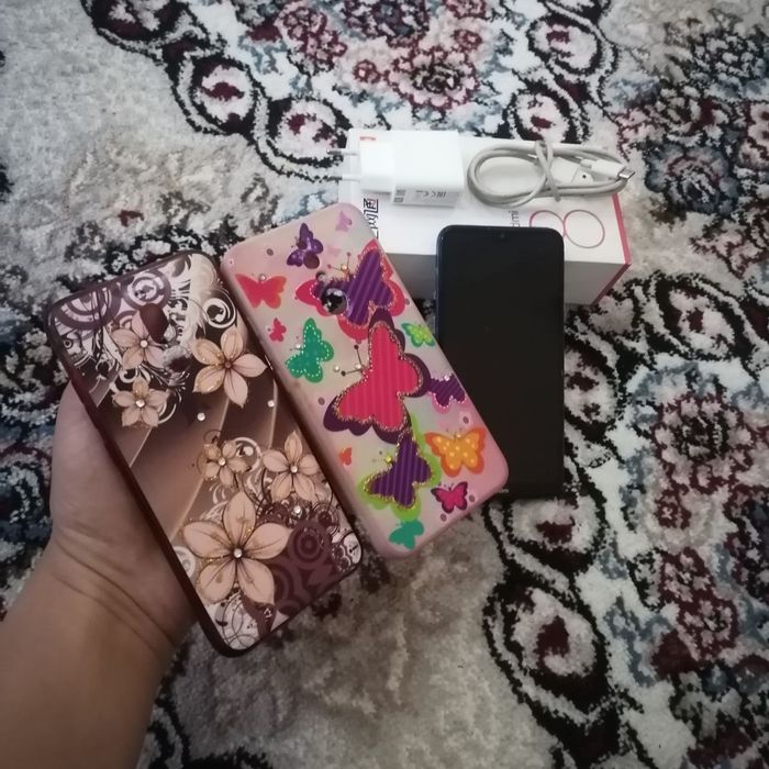 REDMI 8 Сотилади.