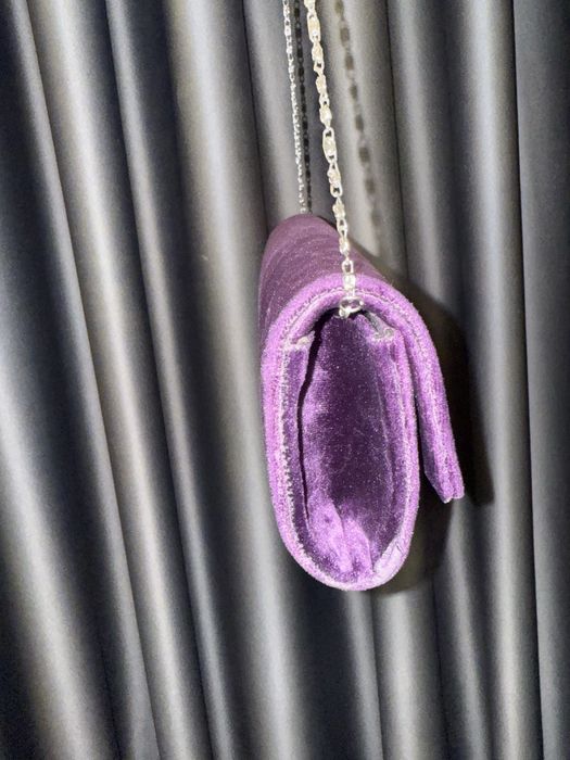 Лилав клъч велур