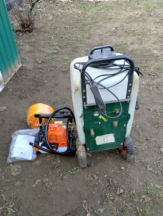 Pulverizator , atomizor pomi , nou.