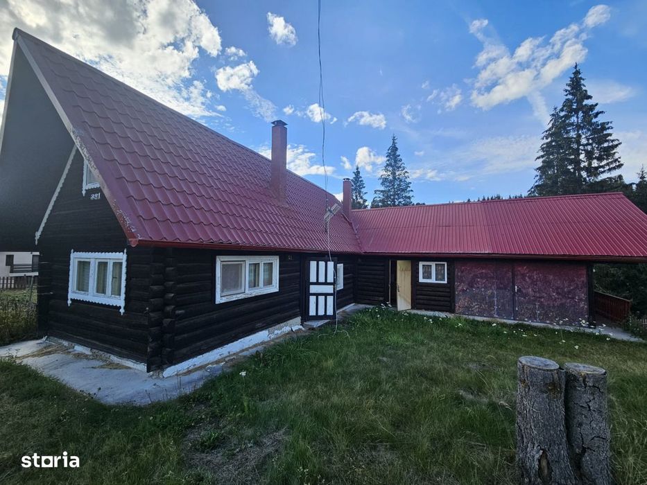 Casa de vacanta, 180 mp utili, 1685 mp teren intravilan, Marisel!