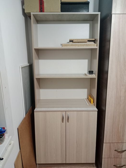 Шкафы полки в дом