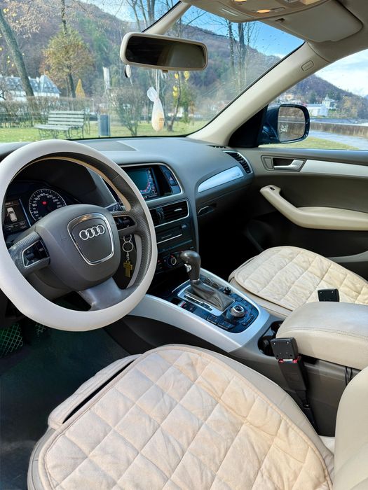 Audi Q5 2.0 quattro 2012