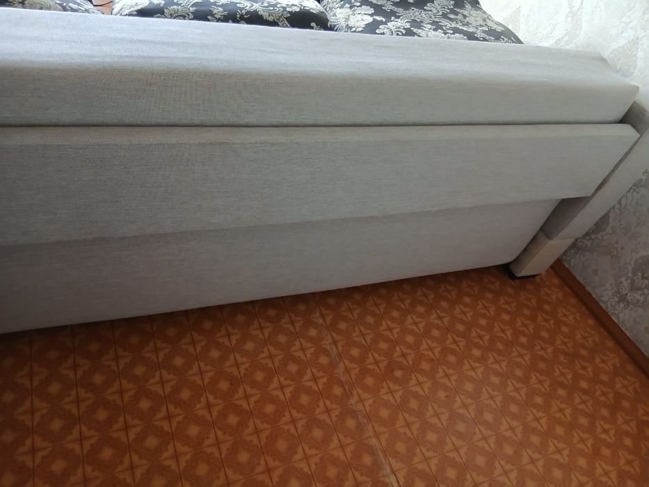 Продам диван в хорошем состоянии