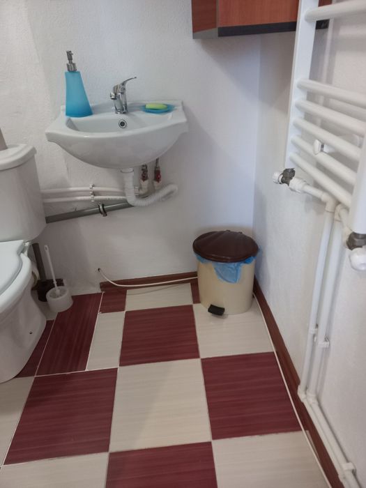 Garsonieră de vânzare