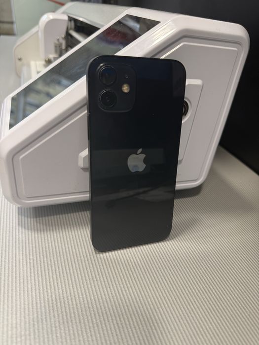 Корпус за Iphone 12 черен