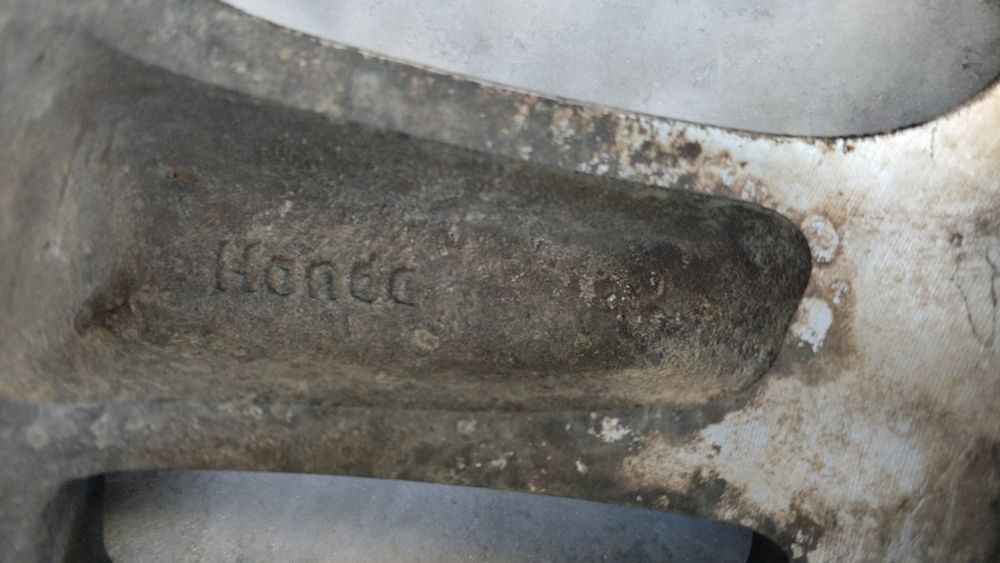 Диск титанка R16