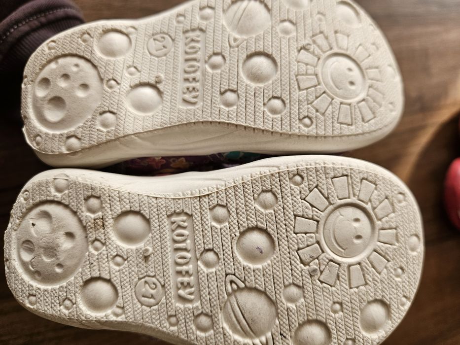 Детская обувь 18, 21, 22