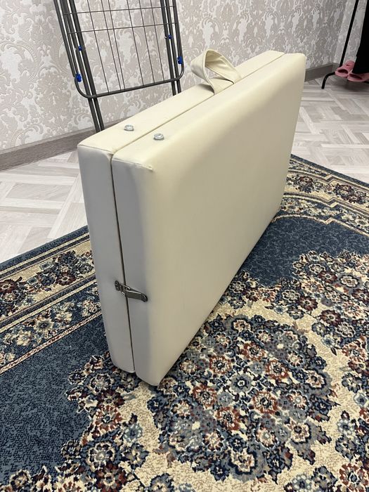 Кушетка для мастеров