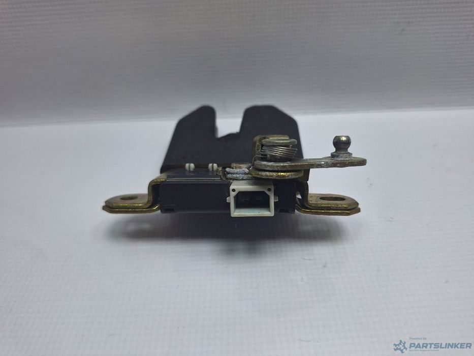 Broasca haion VOLKSWAGEN BORA (1J2) [ 1998 - 2013 ] TDI (AGR, ALH) 66KW|90HP OEM 1J5827505D