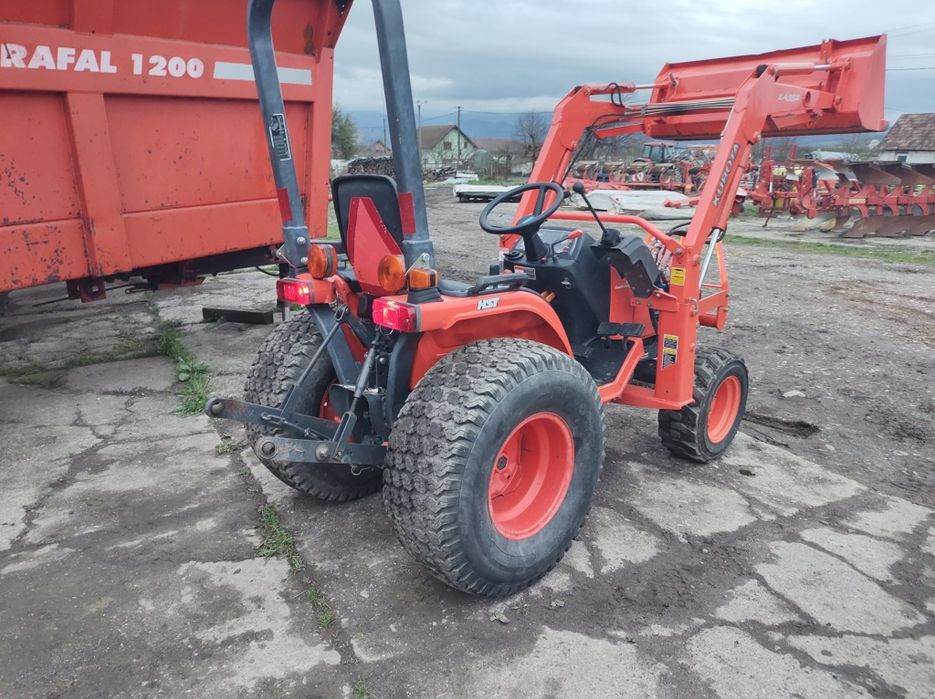 Tractor KUBOTA   B7610
