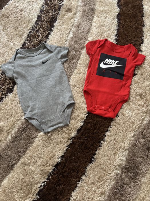 Body-uri nike bebe