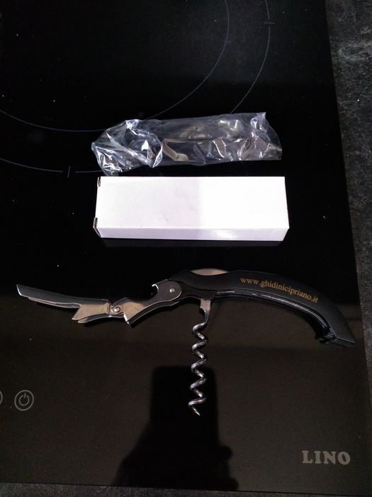 Чисто нови професионални тирбушони