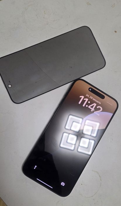 Iphone 15 pro max stare fb , fara defecte liber in orice retea