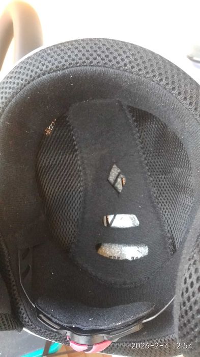 Шлем горнолыжный