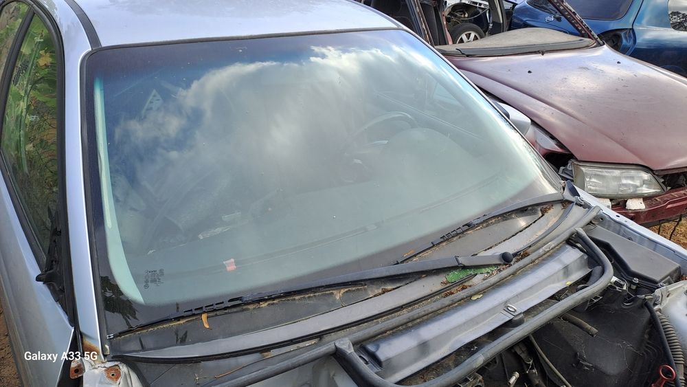 Предно (челно) стъкло за БМВ е46/BMW E46