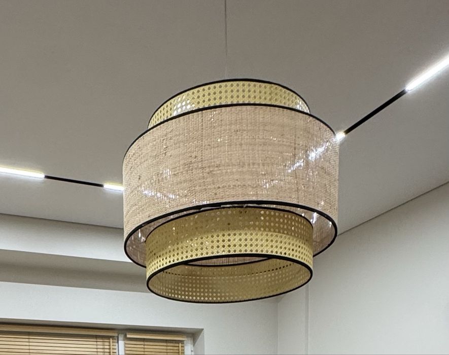 Люстра ротанговая