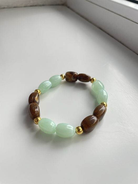 Bratara handmade realizata cu margele acrilice de calitate