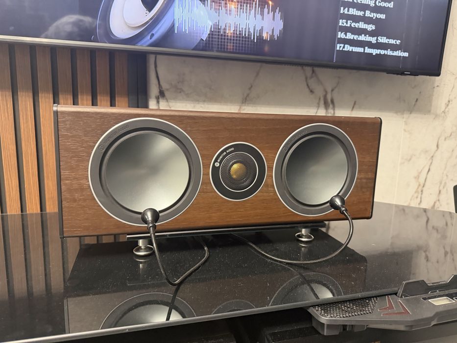 Se vand boxe stanga dreapta + central monitor audio