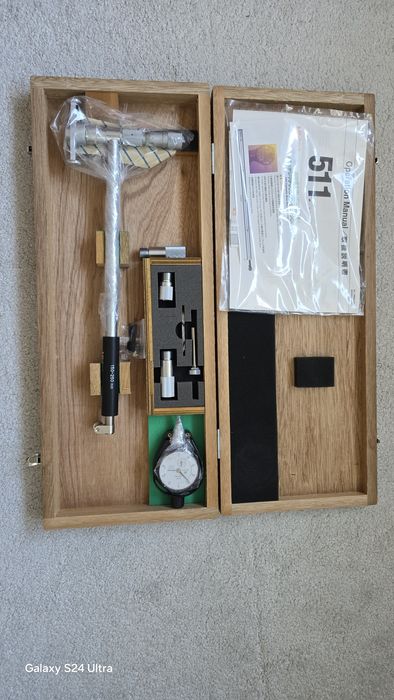 Trusa alezaj cu ceas comparator Mitutoyo