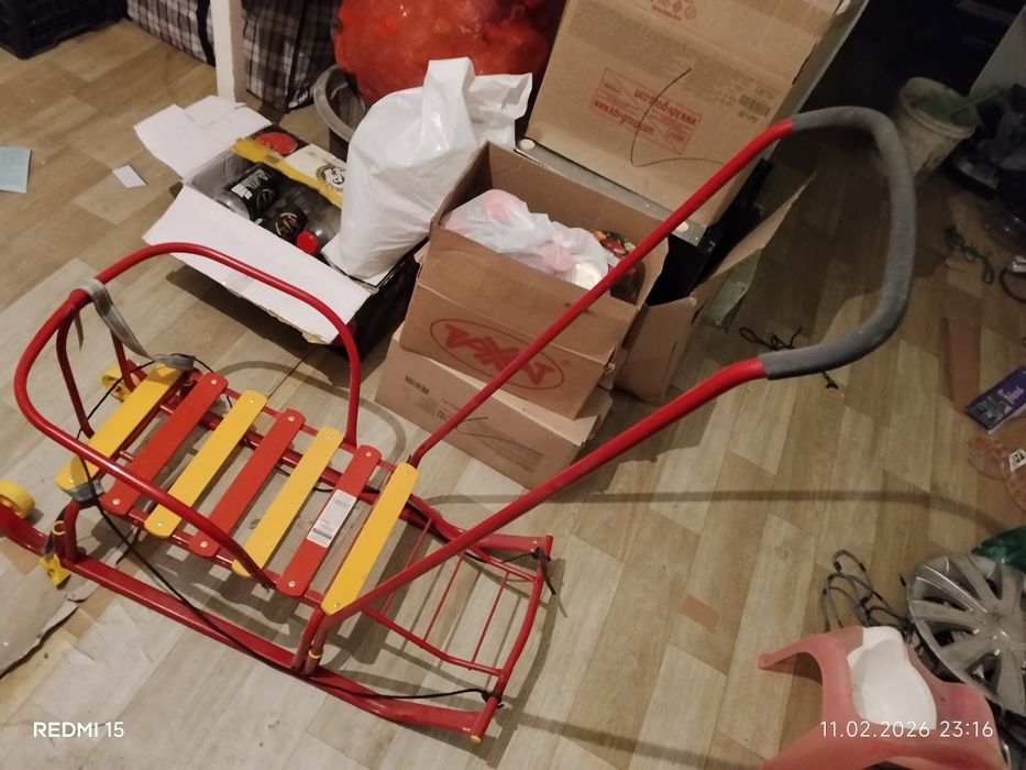 Санки в отличном состояний