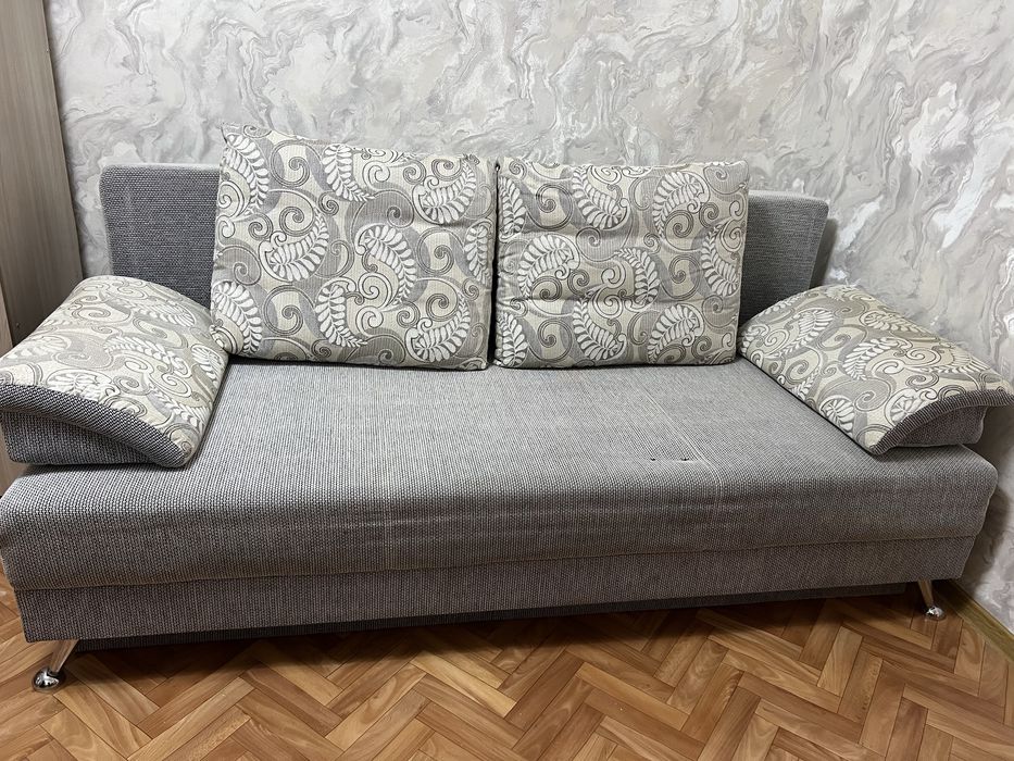 Продам диван 1.7*2м