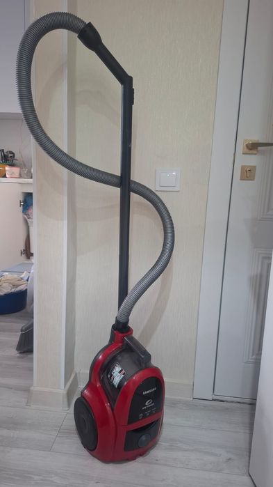 Срочно продам пылесос