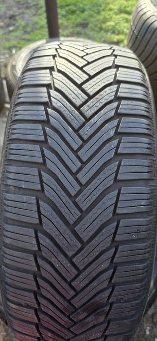 Гуми 4бр 205/60/16 - 1бр  - 95лв