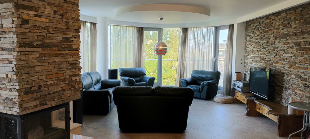 Продава се Тристаен апартамент в София, Бояна - 180 кв.м за 2112 €/кв.м - Снимка #2