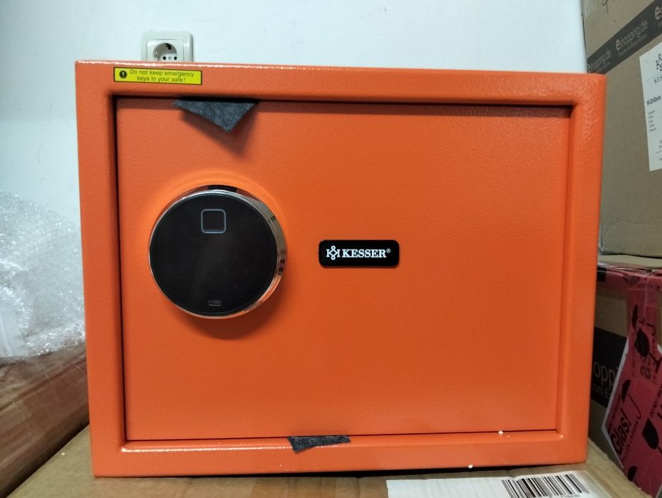 Seif electric cu amprenta