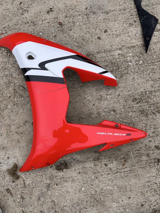 Carenaj lateral stanga YAMAHA R6 5SL 03-05