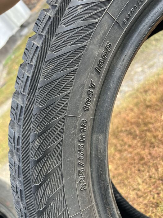 Продам шины YOKOHAMA 235/55 R18 шипы