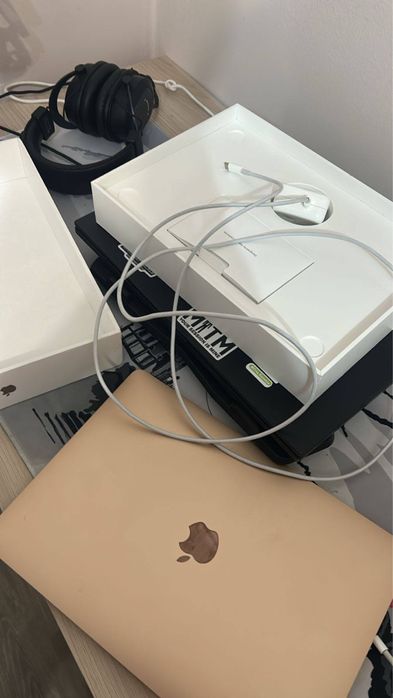 Macbook air 13 rose gold