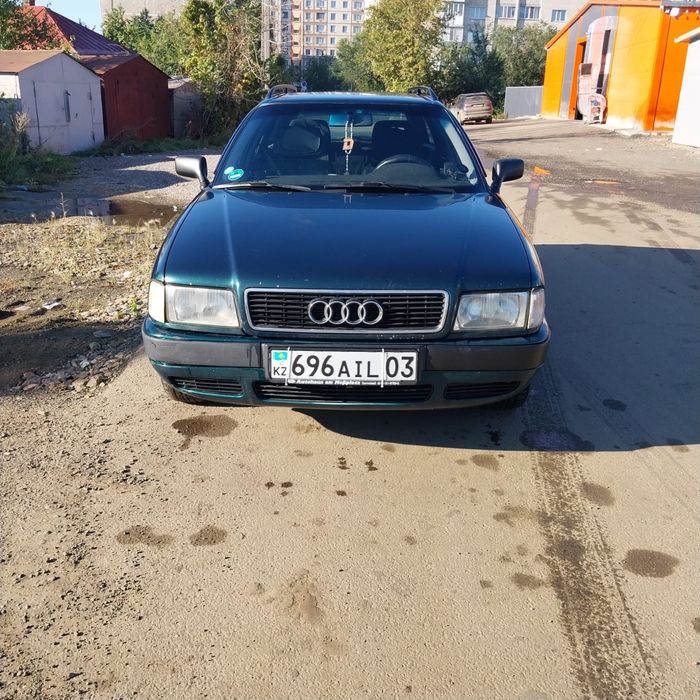 Машина , Ауди 80 В4 , 1995года