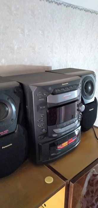 Музыкальный центр