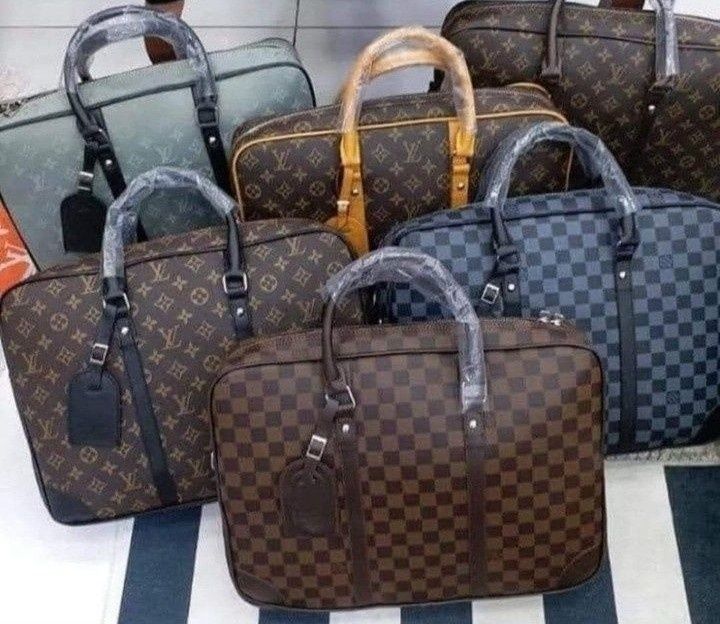 Genti laptop,new models,diverse nuanțe, saculet, etichetă