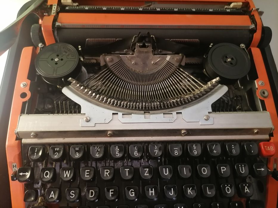 Mașina scris Brother deluxe 879