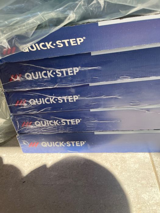 Parchet laminat Quick Step 12mm Stejar Impermeabil