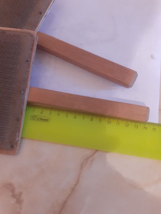 Инструмент для расчёсывания ангоры, шерсти.