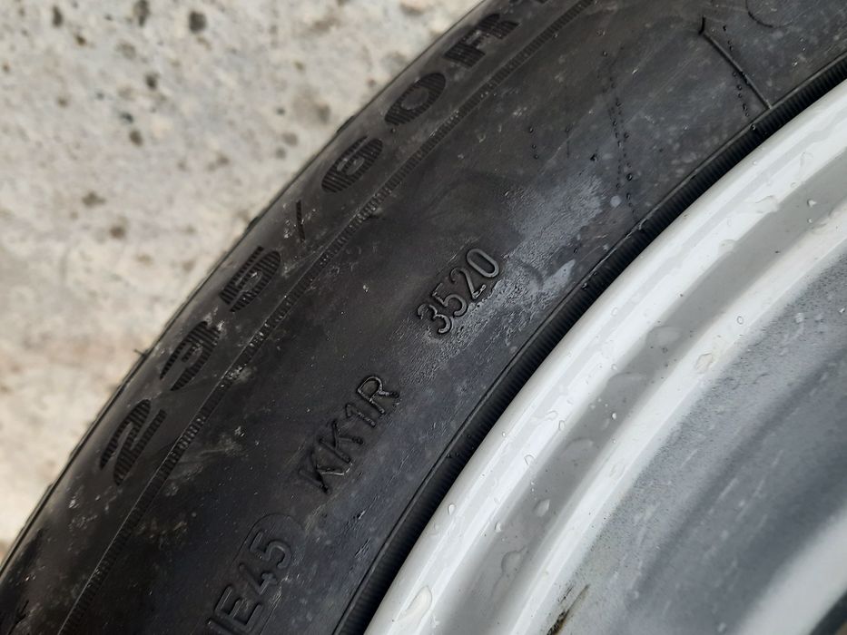 4 Броя 235/60/18 Dunlop 5,6mm 2020DOT
