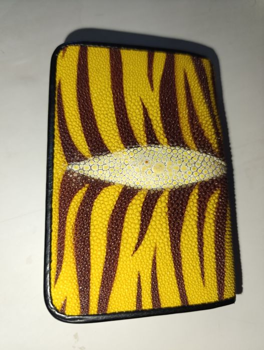 Кошелек с кожи ската