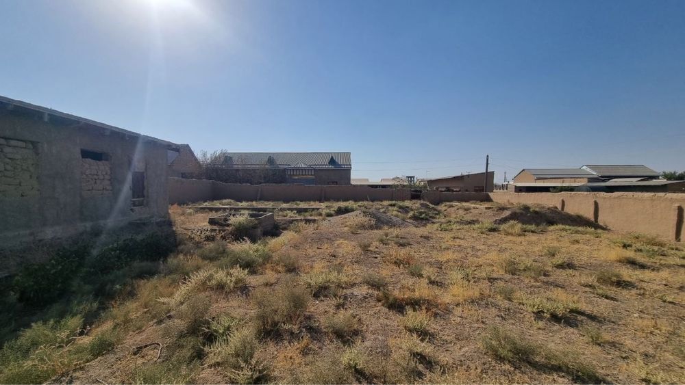 7 sotix yer uchastkasi sotiladi