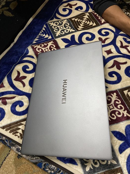Huawei 12450H,Core i5 ОЗУ 16гб Matebook
