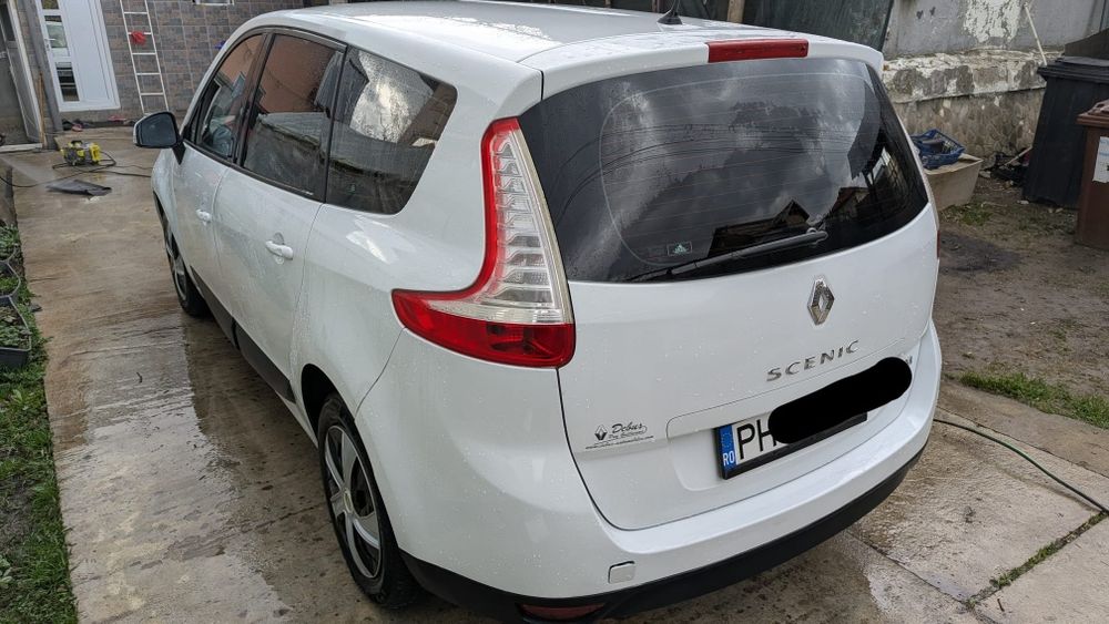 RENAULT Scenic 2011 — imagine 3