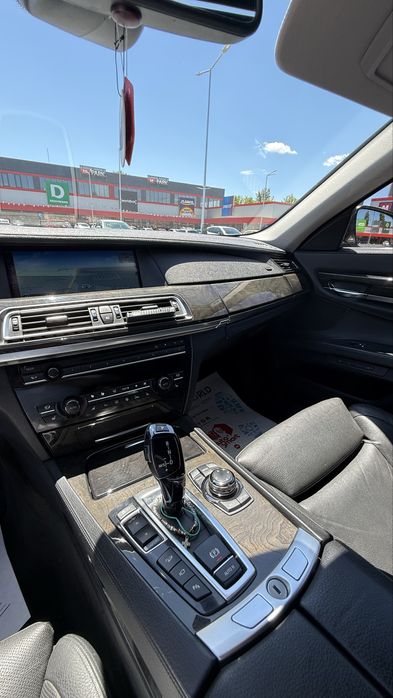 Bmw 740d xd 2011