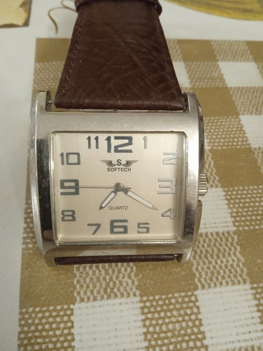 Стилен часовник "Softech"