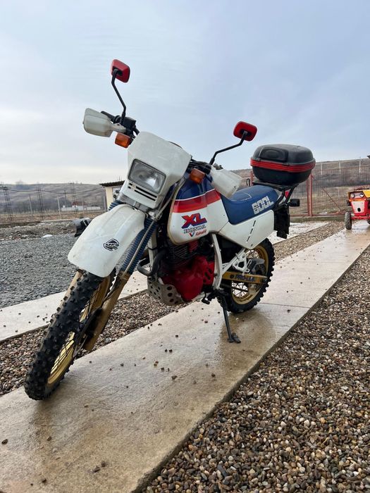 Vand motocicleta honda sau schimb cu cross