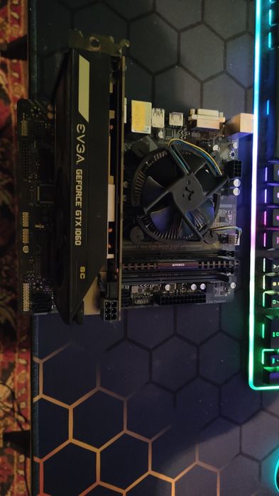 Gaming Bundle i5-8400 / GTX 1060 6GB EVGA / 16GB Corsair / Z370