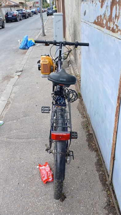 Bicicleta motor benzina