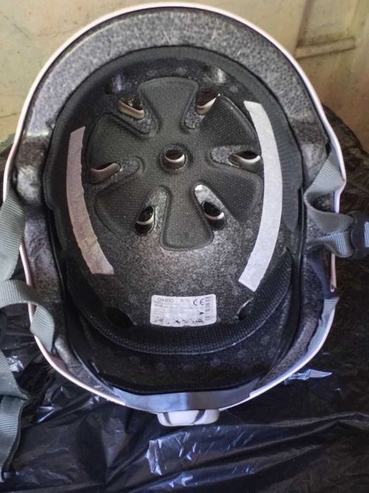 Детска каска в бял цвят,р.52/54