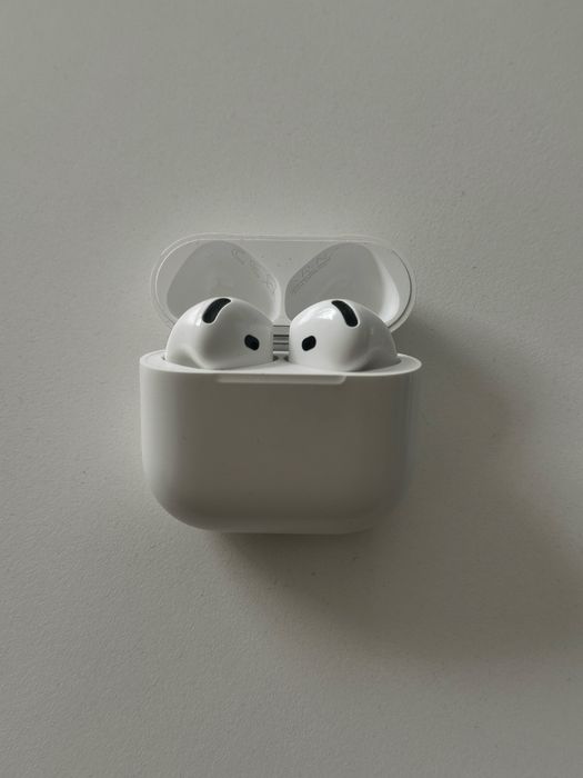 Apple Watch 3 + AirPods 4 ANC